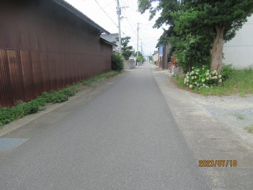 現地東側道路