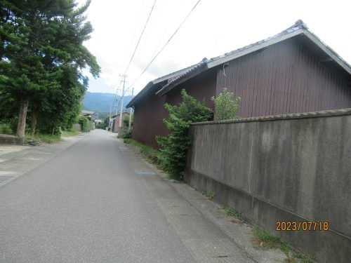 現地東側道路
