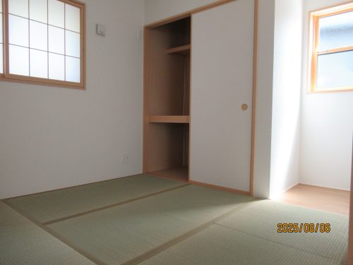 1F 和室